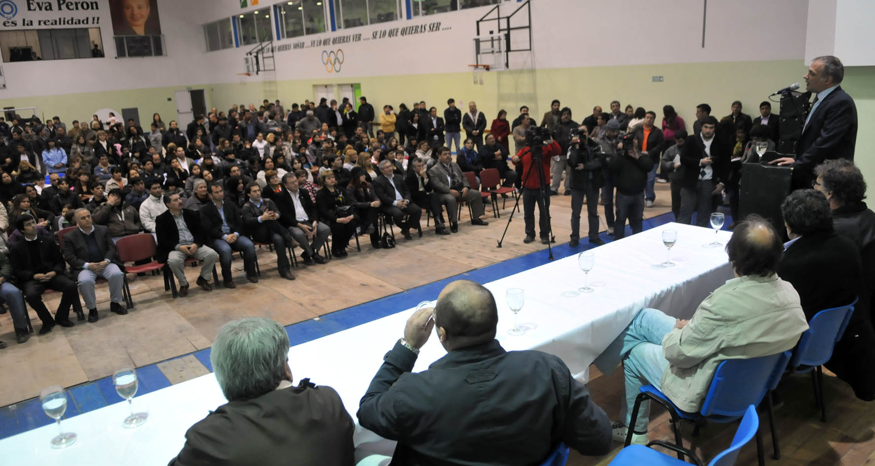 Terminarán de construir 113 viviendas para petroleros