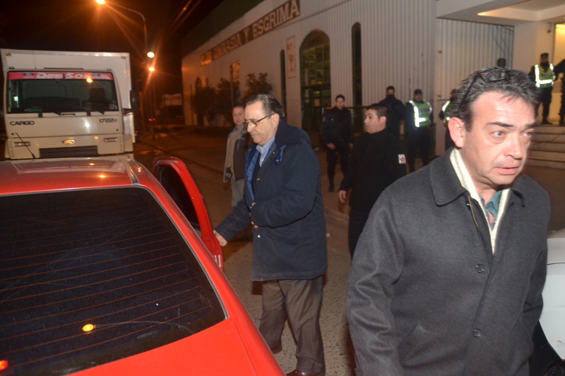 Las empresas testigos de PAE violan los contratos petroleros