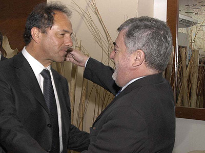 Das Neves trabaja para volver a ser gobernador en 2015