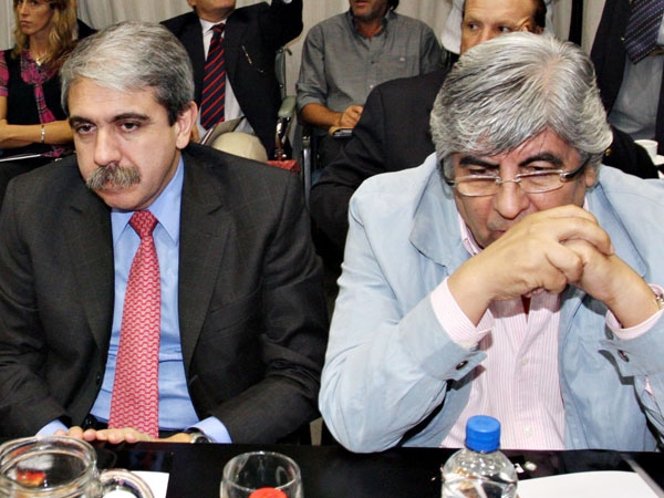 Moyano calificó a Aníbal F. de «buchón» y «alcahuete»