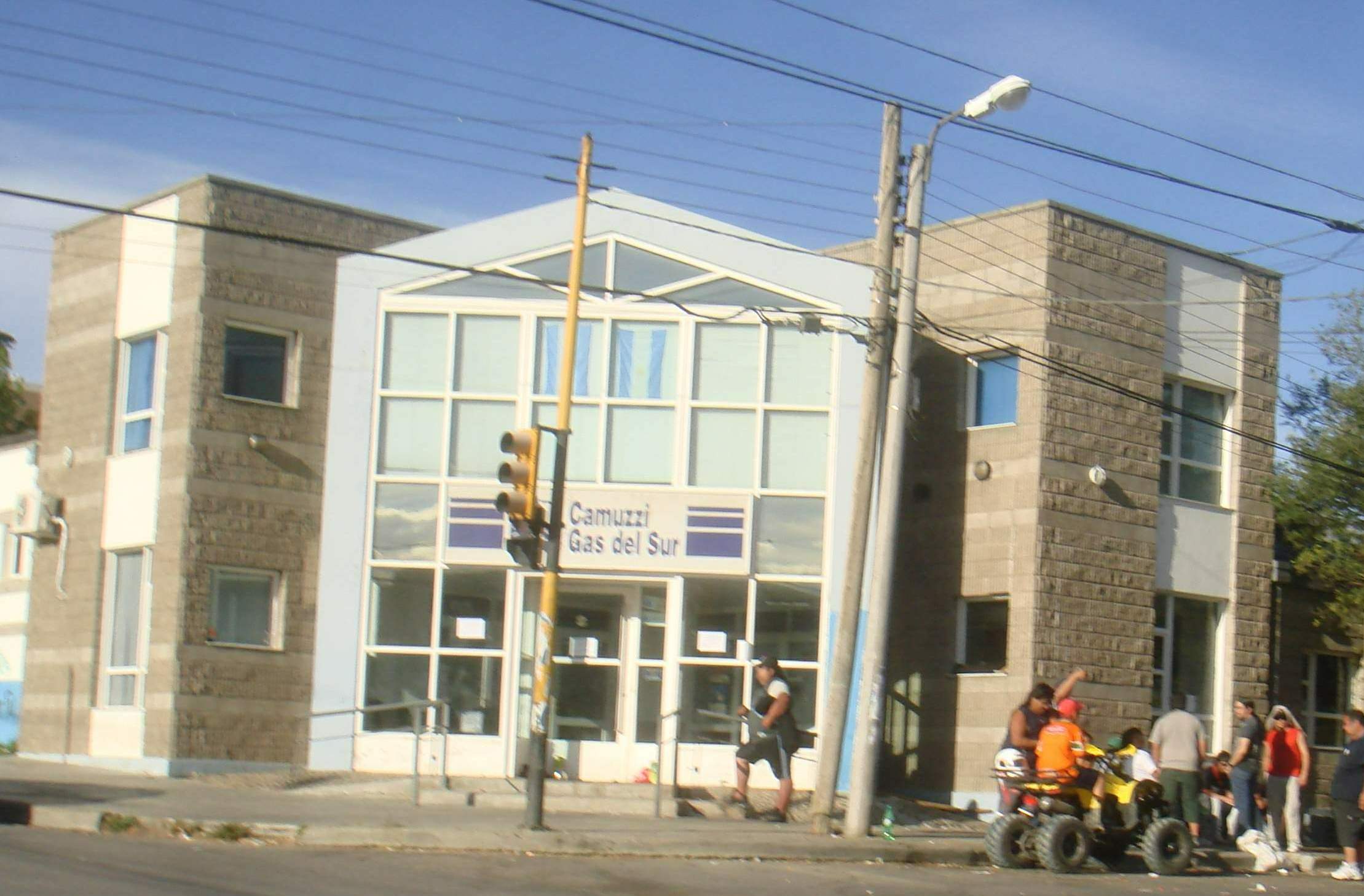 Trabajadores de Camuzzi aceptaron el 24% y levantan el paro