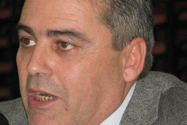 Touriñán: «Es una imprudencia total hablar del 2015»