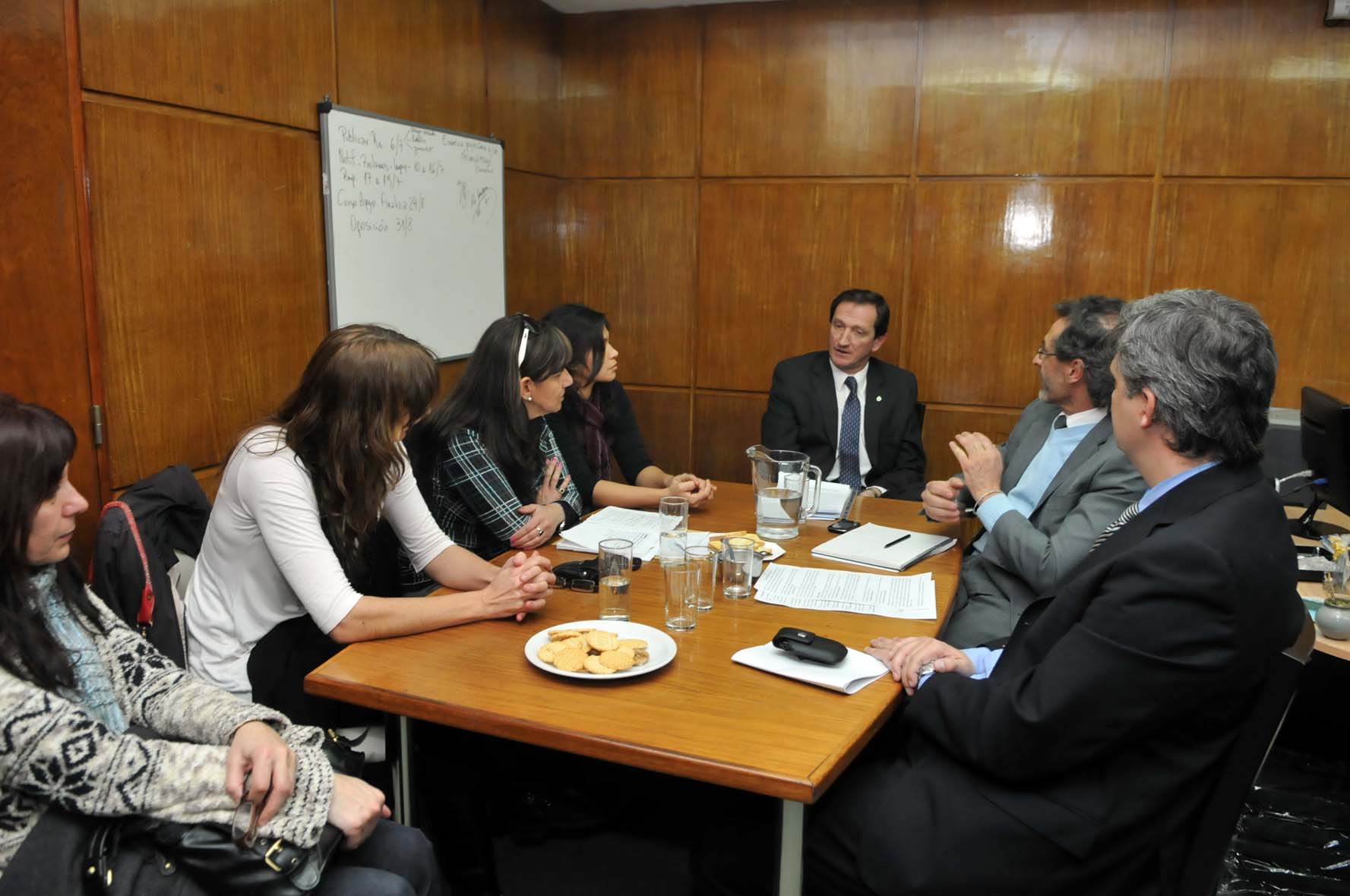 Educación y Atech firmaron un acuerdo paritario