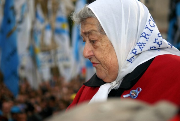 “Hay que militar en los jardines”