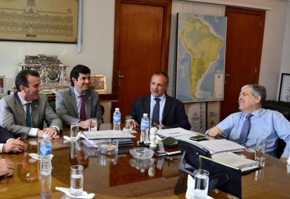 Buzzi y De Vido acordaron un plan de obras de infraestructura