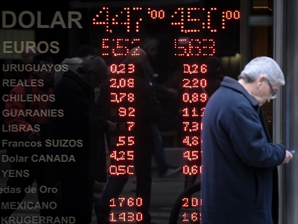 Trabas al dólar: más casas de cambio dejan de operar