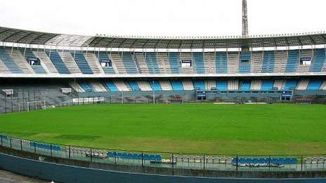El clásico de Avellaneda pasó para mañana a las 11