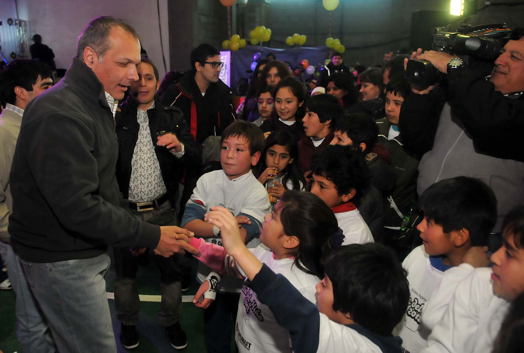 Buzzi llamó a garantizar los derechos de la niñez