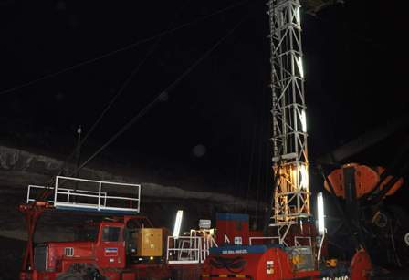 Bajarían 15 equipos y los petroleros amenazan con parar la ciudad