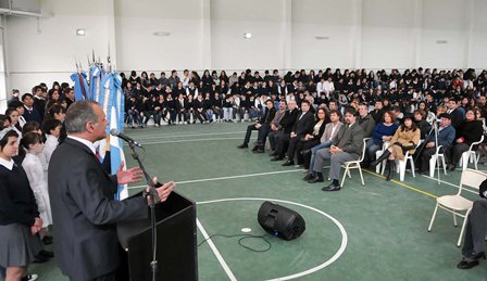 Inauguran edificio de la Escuela «Hipólito Yrigoyen»