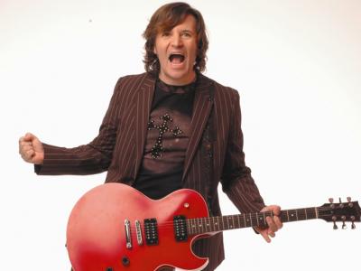 Este sábado toca Miguel Mateos en el María Auxiliadora