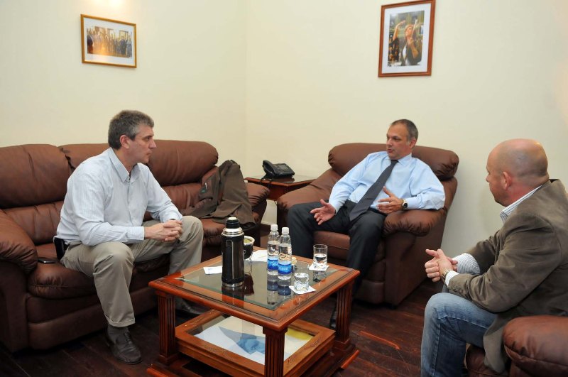 Buzzi desactivó la feroz interna entre Eliceche y Sastre