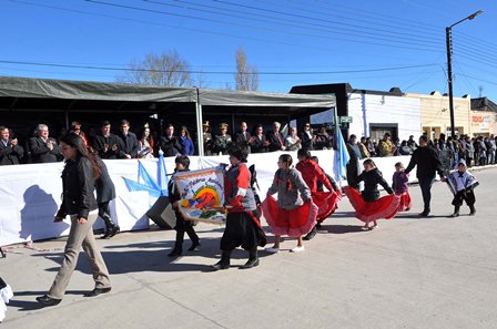 Río Mayo celebró su 77 aniversario, con obras