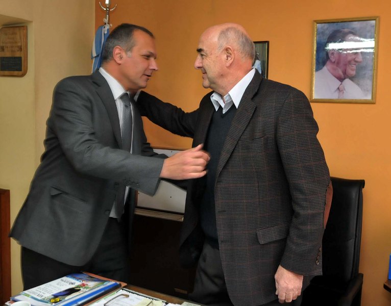 Buzzi y Williams instaron a profundizar el modelo nacional