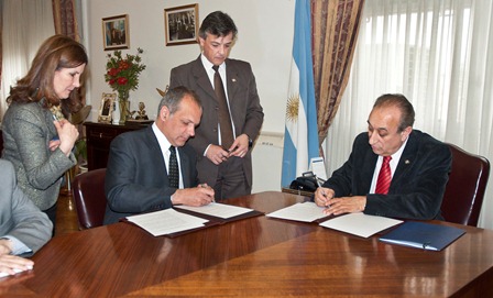 Firman acuerdo para elecciones en las comunas rurales