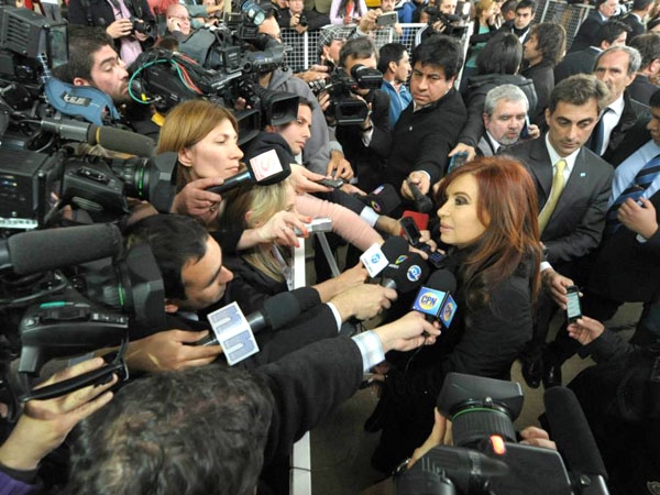 Periodistas acreditados en la Rosada le contestan a la Presidente