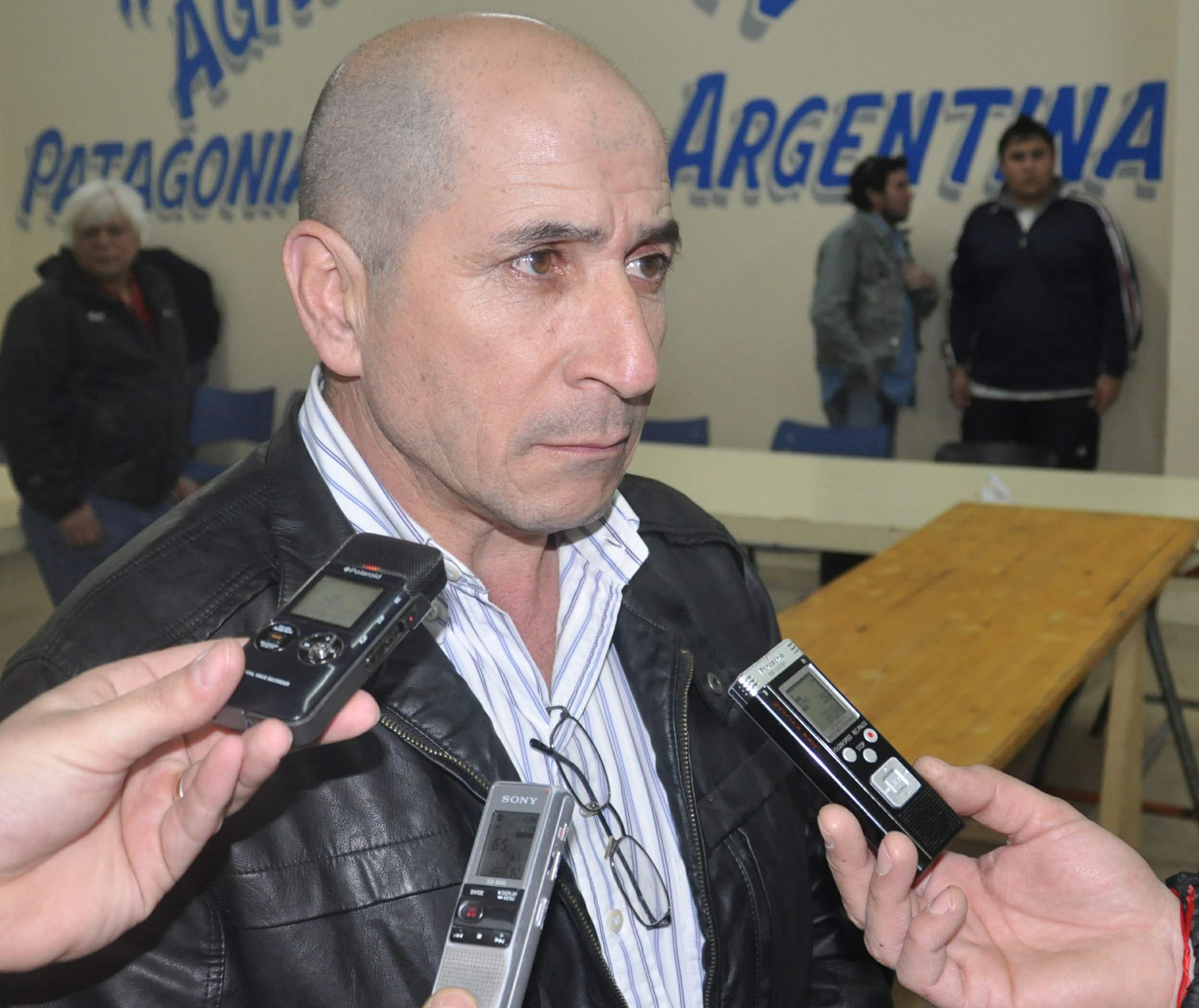 Llugdar confía en que cesarán los altibajos