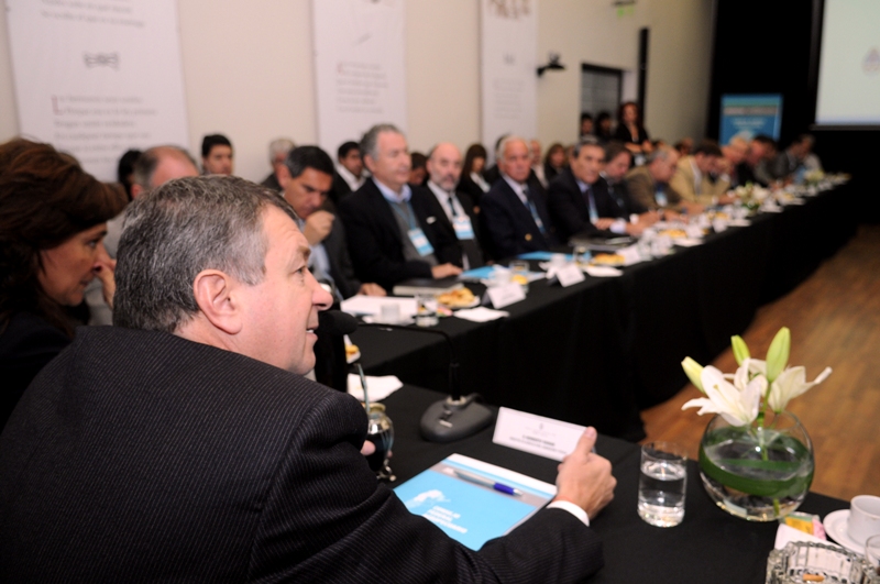 Para Yauhar un conflicto no se resuelve echando gente o descontando salarios