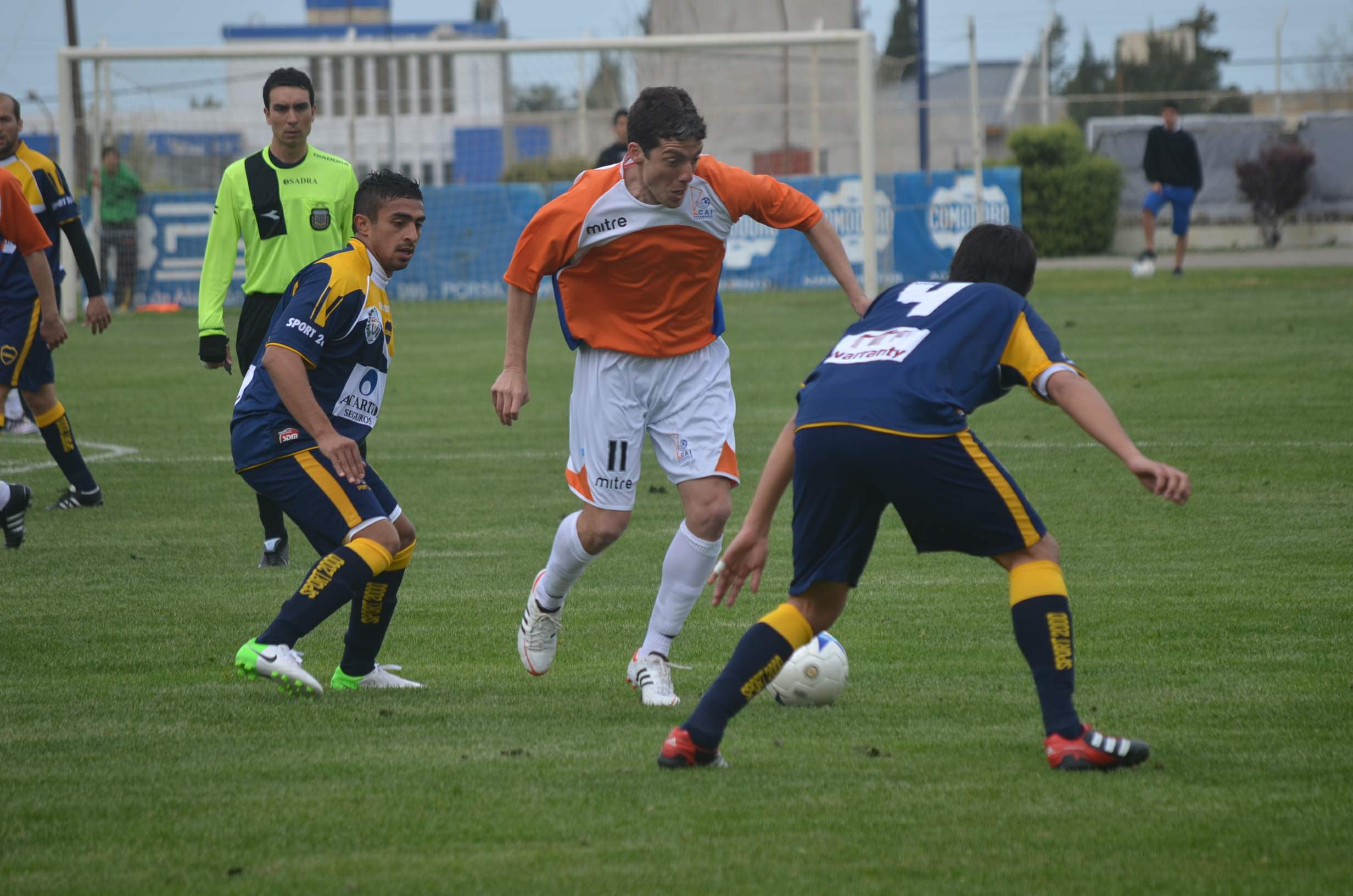 Un gol de Prost salvó a la CAI de perder nuevamente