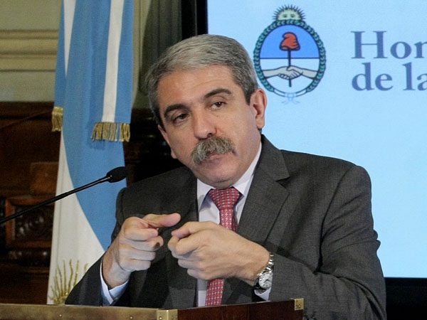 «Después de octubre Moyano se va a quedar con dos o tres gremios»