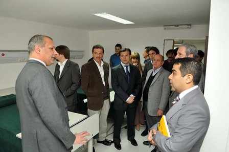 100 millones de dólares para construir los hospitales de Comodoro y Trelew