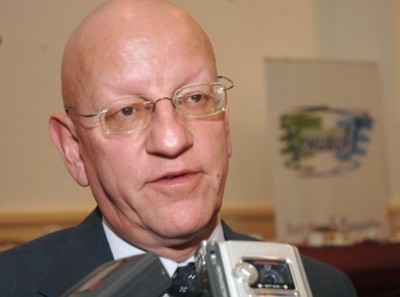 Sigue la búsqueda de la nena y el joven que cayeron al Río Senguer