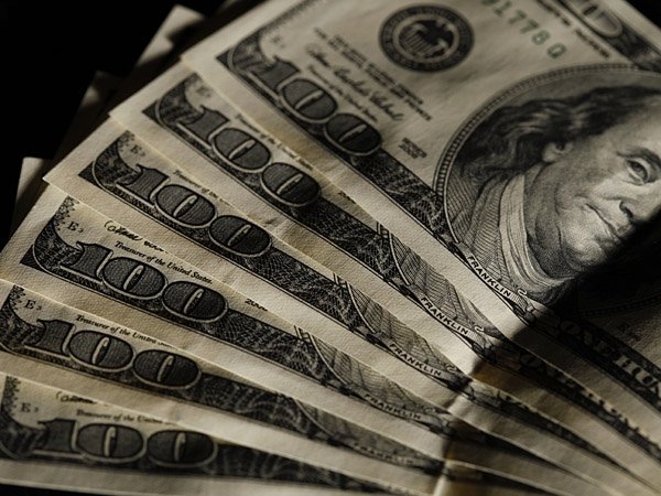 Viáticos de funcionarios ya no serán en dólares