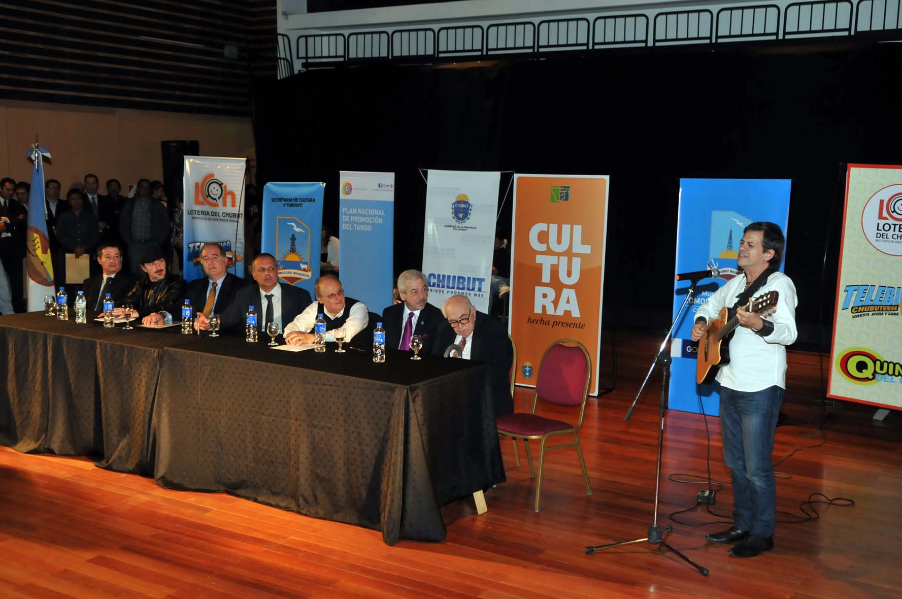 Inauguran Encuentro de Tango en Comodoro