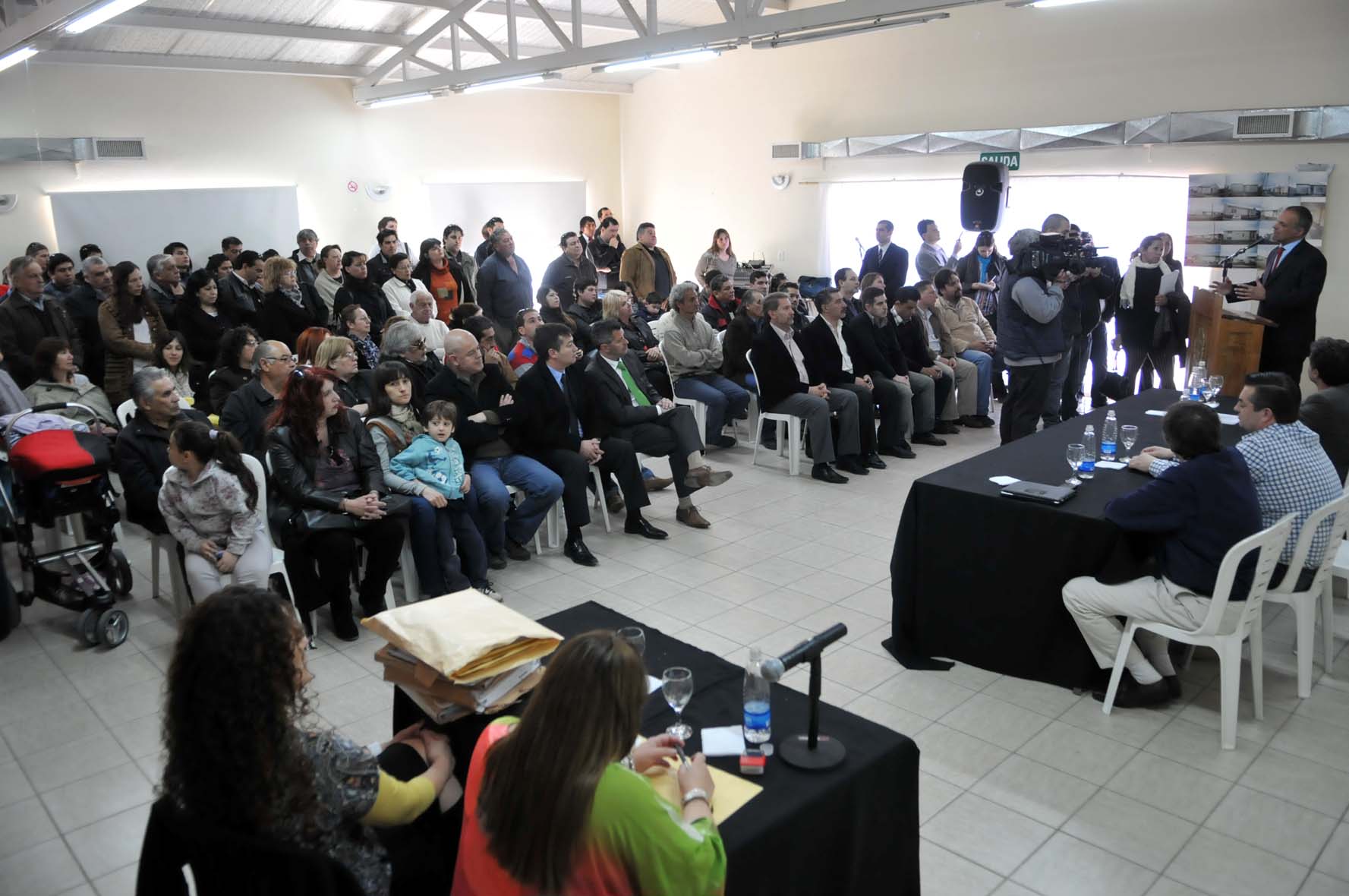 Anuncian línea de créditos para la primera vivienda