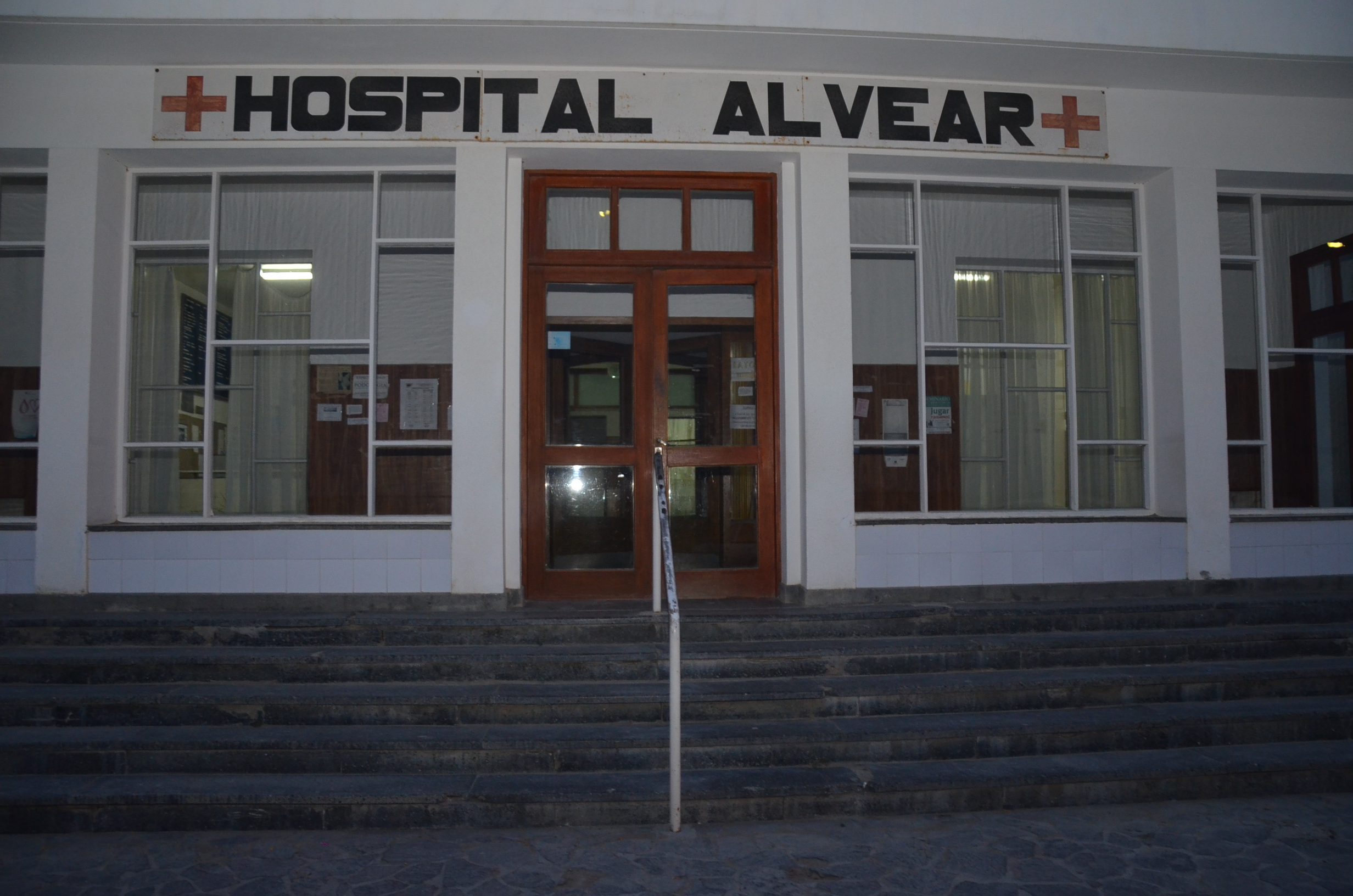 Asaltaron el Hospital Alvear y se llevan 300 mil pesos