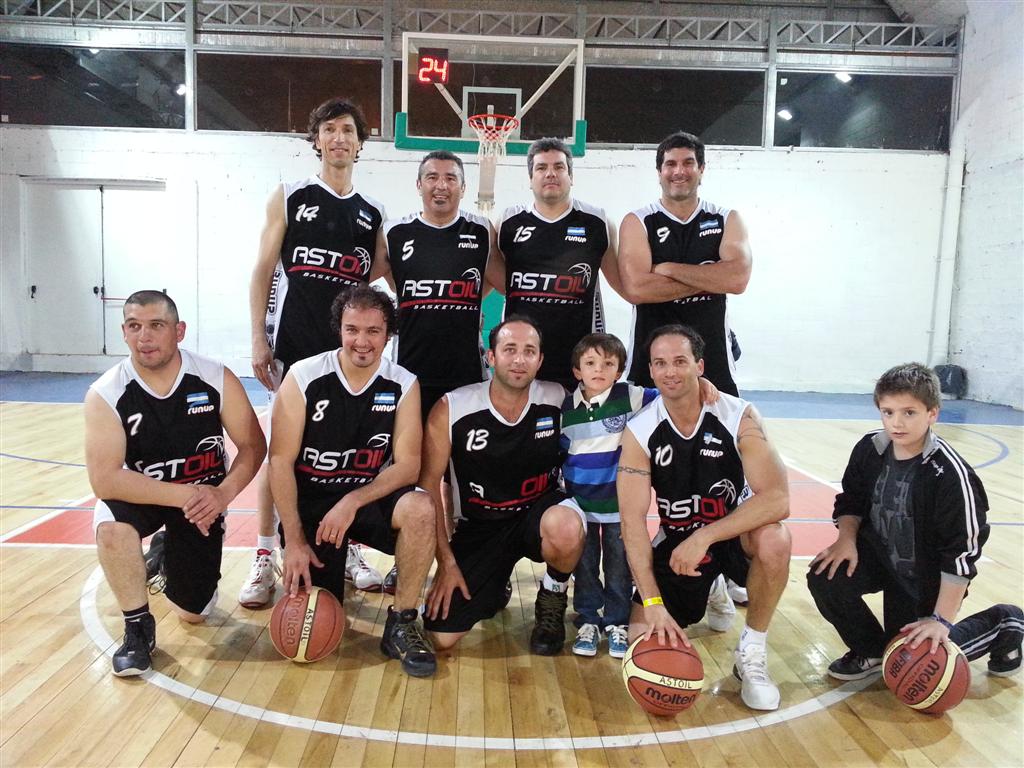 Intercomercial de básquet: Astoil se tomó una pequeña revancha