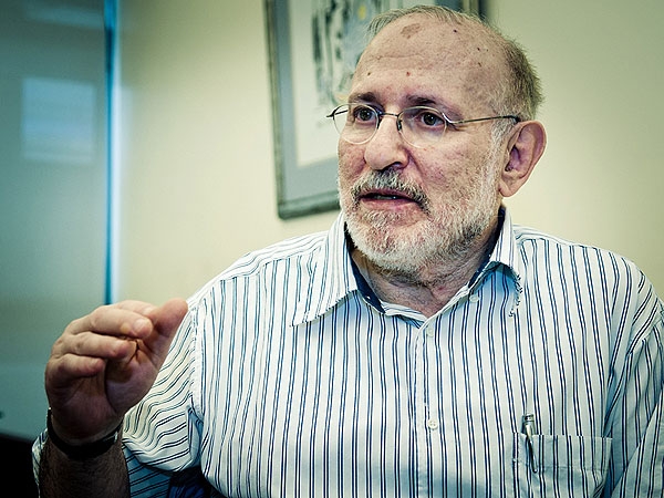 «No se puede forzar el ahorro en una moneda sin confiar en ella»