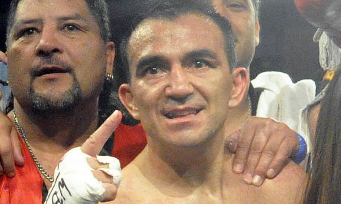 Falleció el padre de Narváez y suspendieron la pelea en el Luna