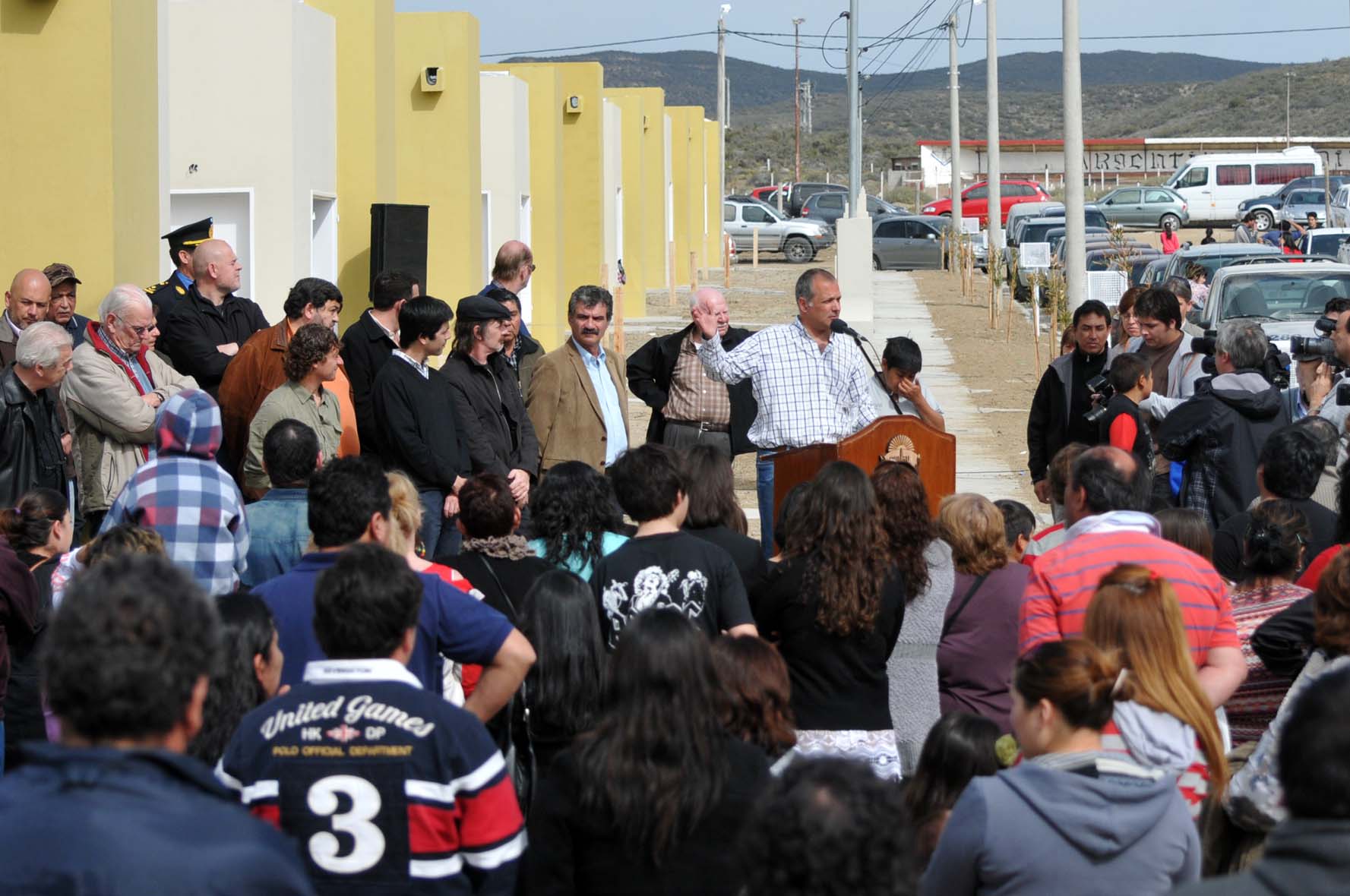 Buzzi abre mañana licitación de 93 viviendas en Comodoro