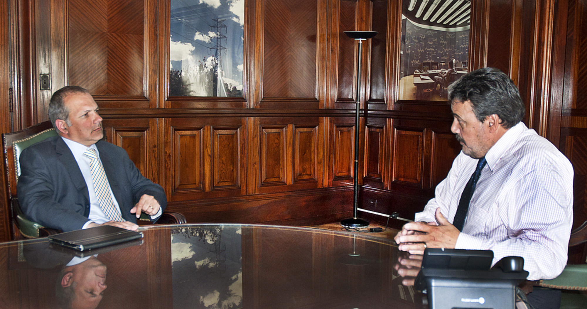 Petróleo Plus: Buzzi se reunió con Cameron