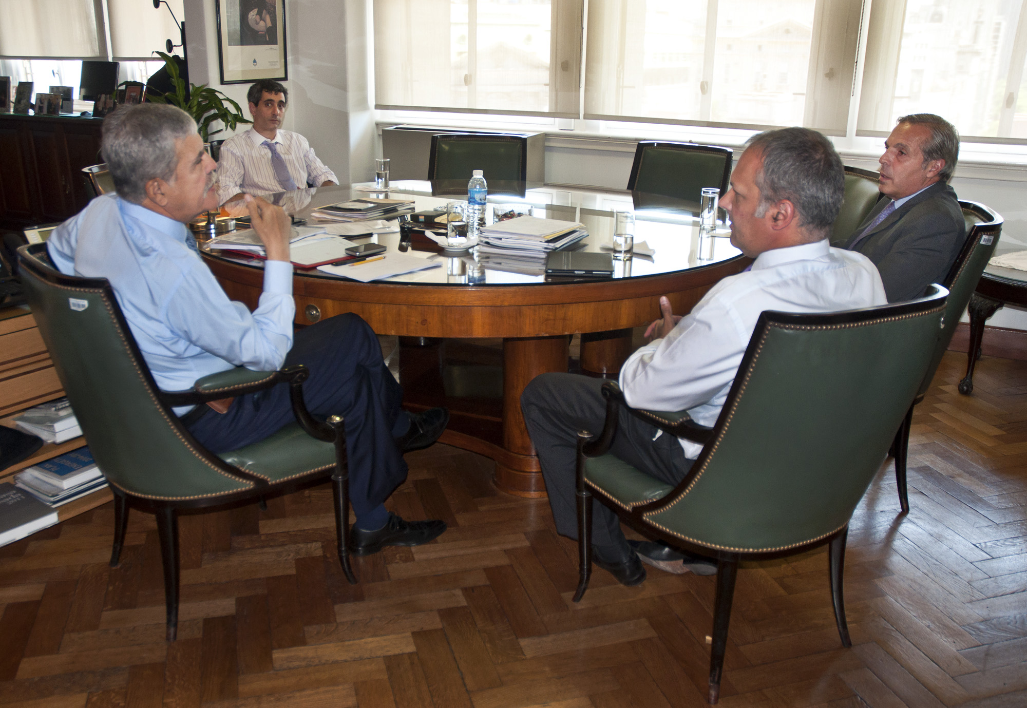 Buzzi analizó con De Vido el sector hidrocarburífero