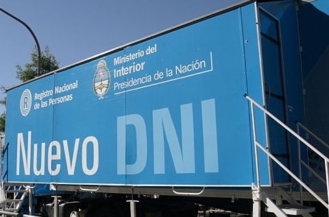 El camión que tramita los DNI vuelve a la ciudad
