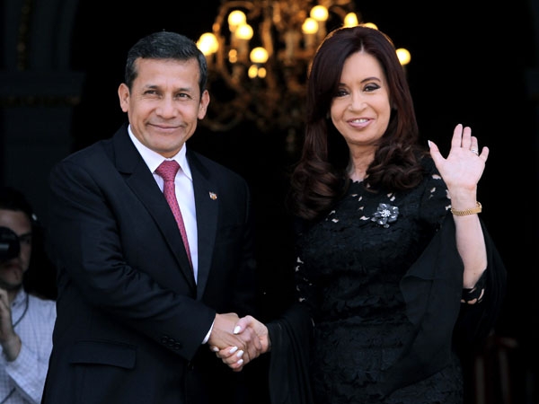 CFK pedirá apoyo a la Unasur en disputa con acreedores