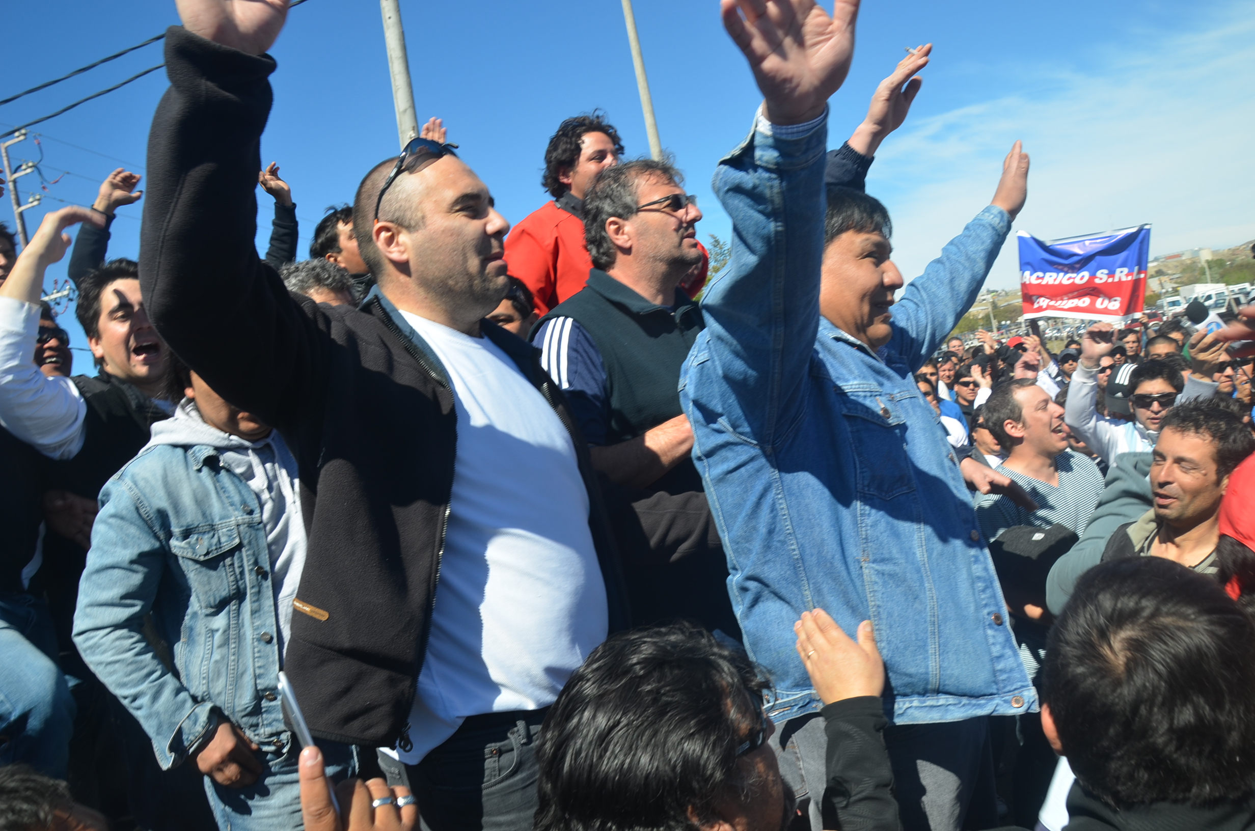 La presión de la Asamblea hizo ceder a las operadoras