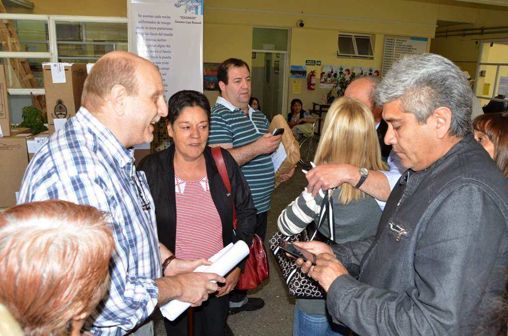 La Lista Blanca y Roja se impuso en las internas de la UCR