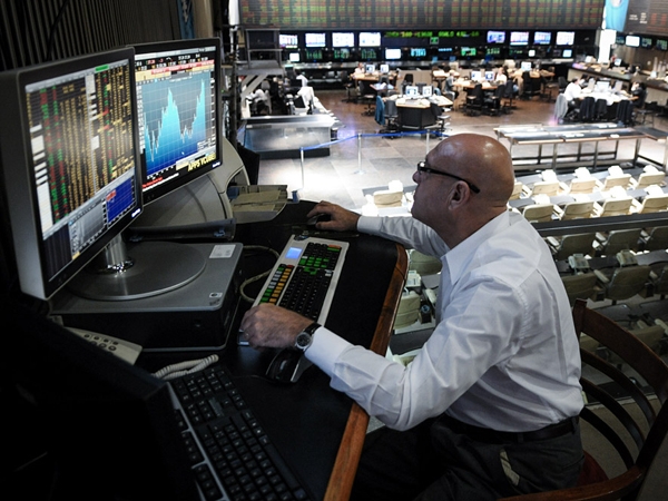 Aguinaldos: Entre Ríos y Neuquén buscan colocaciones de deuda