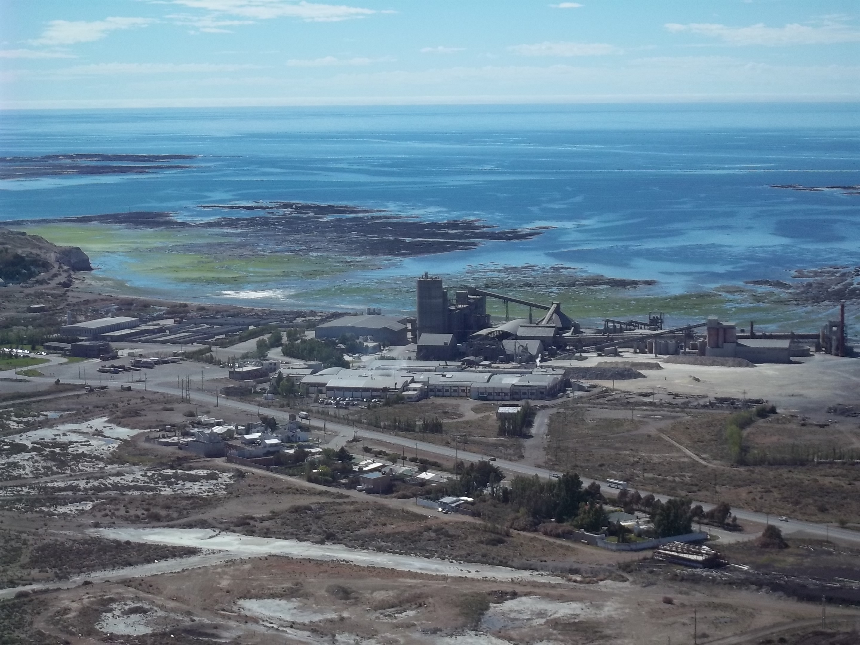 Robaron un auto en km. 5 y lo arrojaron al mar