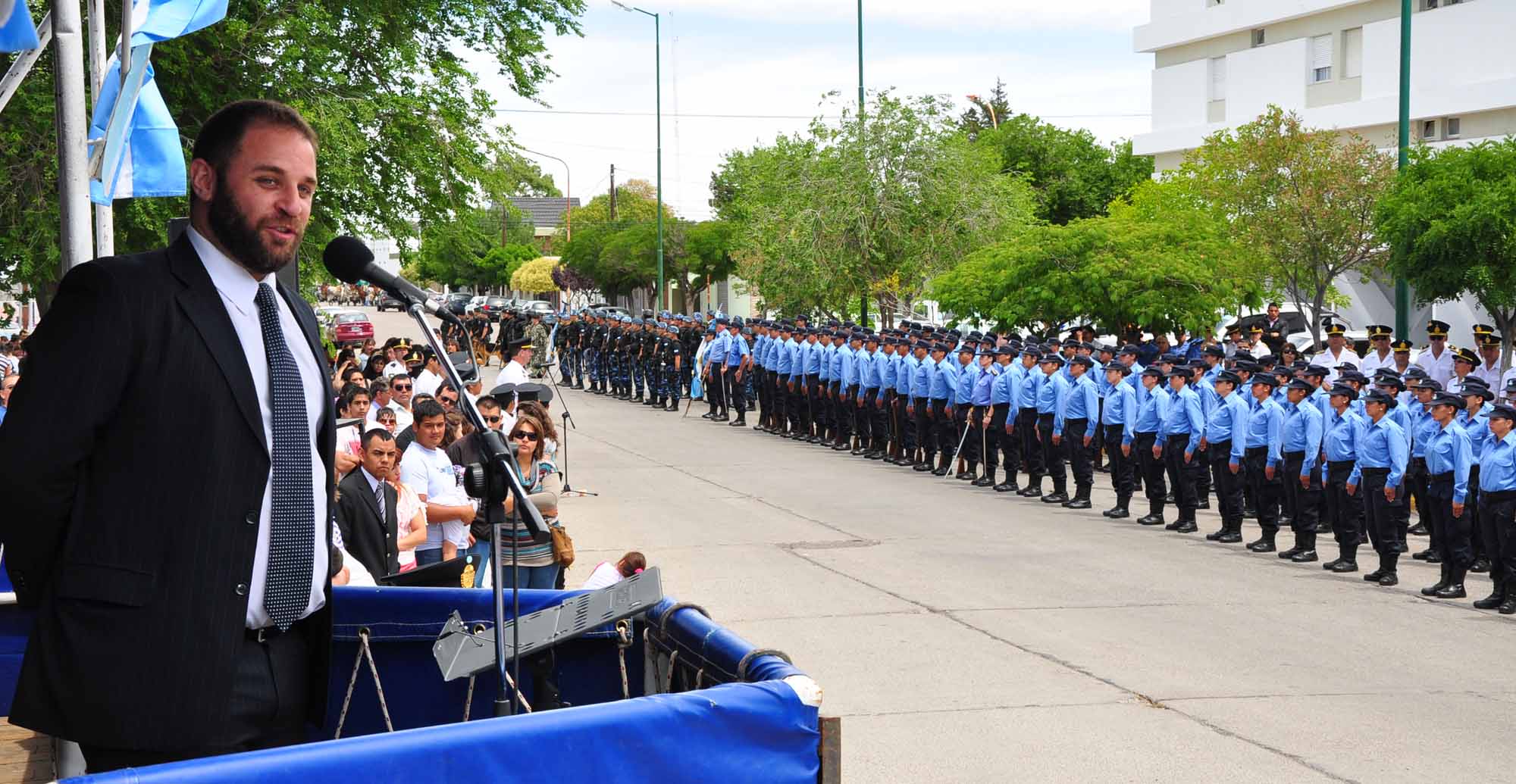 Glinski: «El Gobierno trabaja para profesionalizar la Policía»