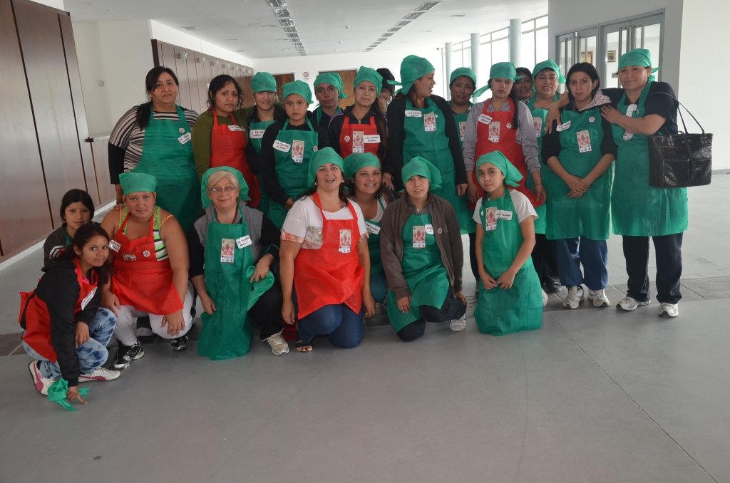 Realizaron el “Amasado Solidario” 2012