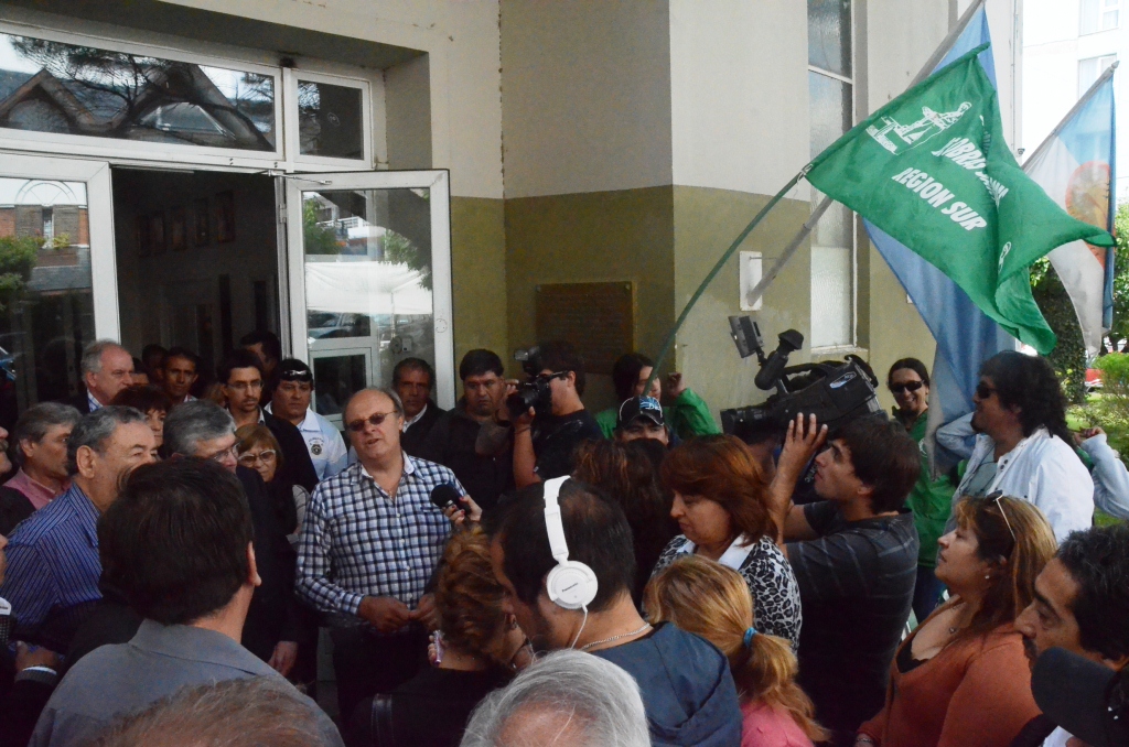 Di Pierro: «Hay mala leche en los articulos publicados en el Valle»