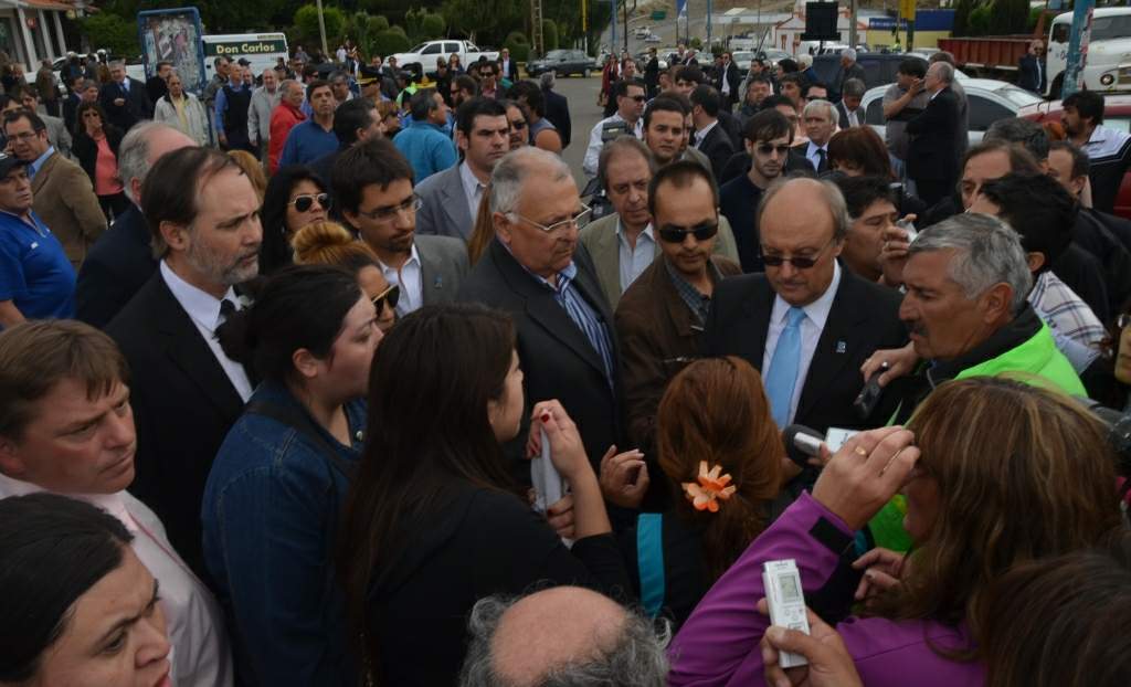 Reclamos airados: el intendente llamó a acudir al diálogo