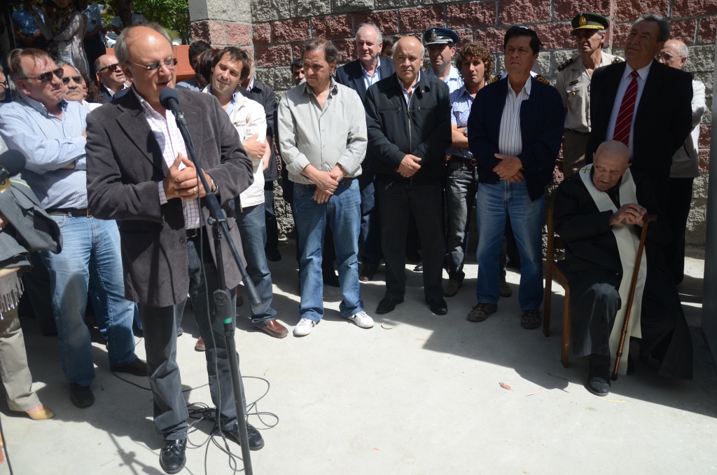 Inauguraron el monumento al Padre Corti