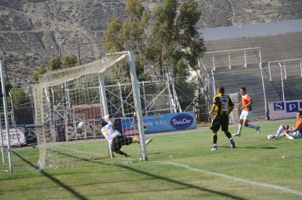 La CAI ganó 4 a 3 y Prost volvió a ser el verdugo de Madryn