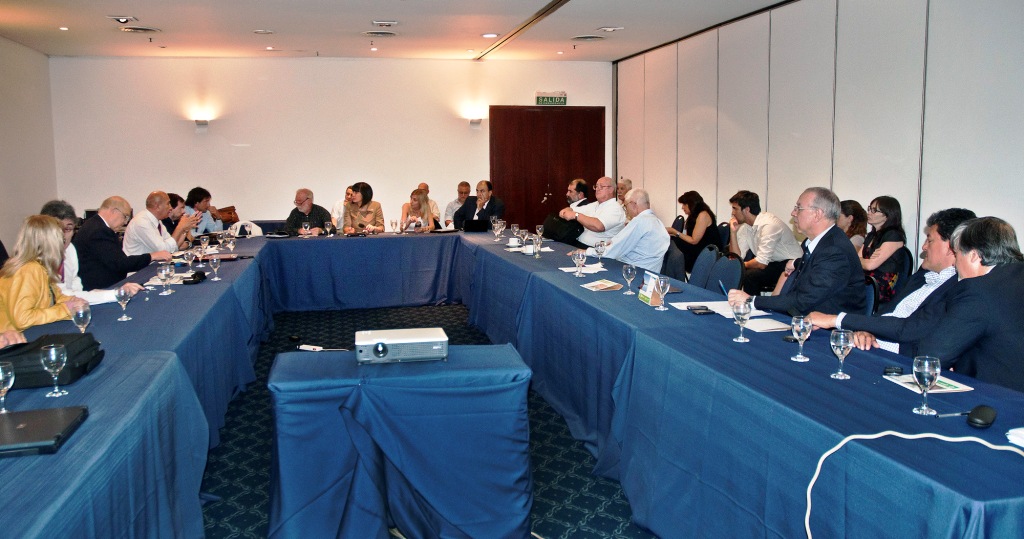 Maza participó de planificaciones de Ambiente 2013 junto a Nación