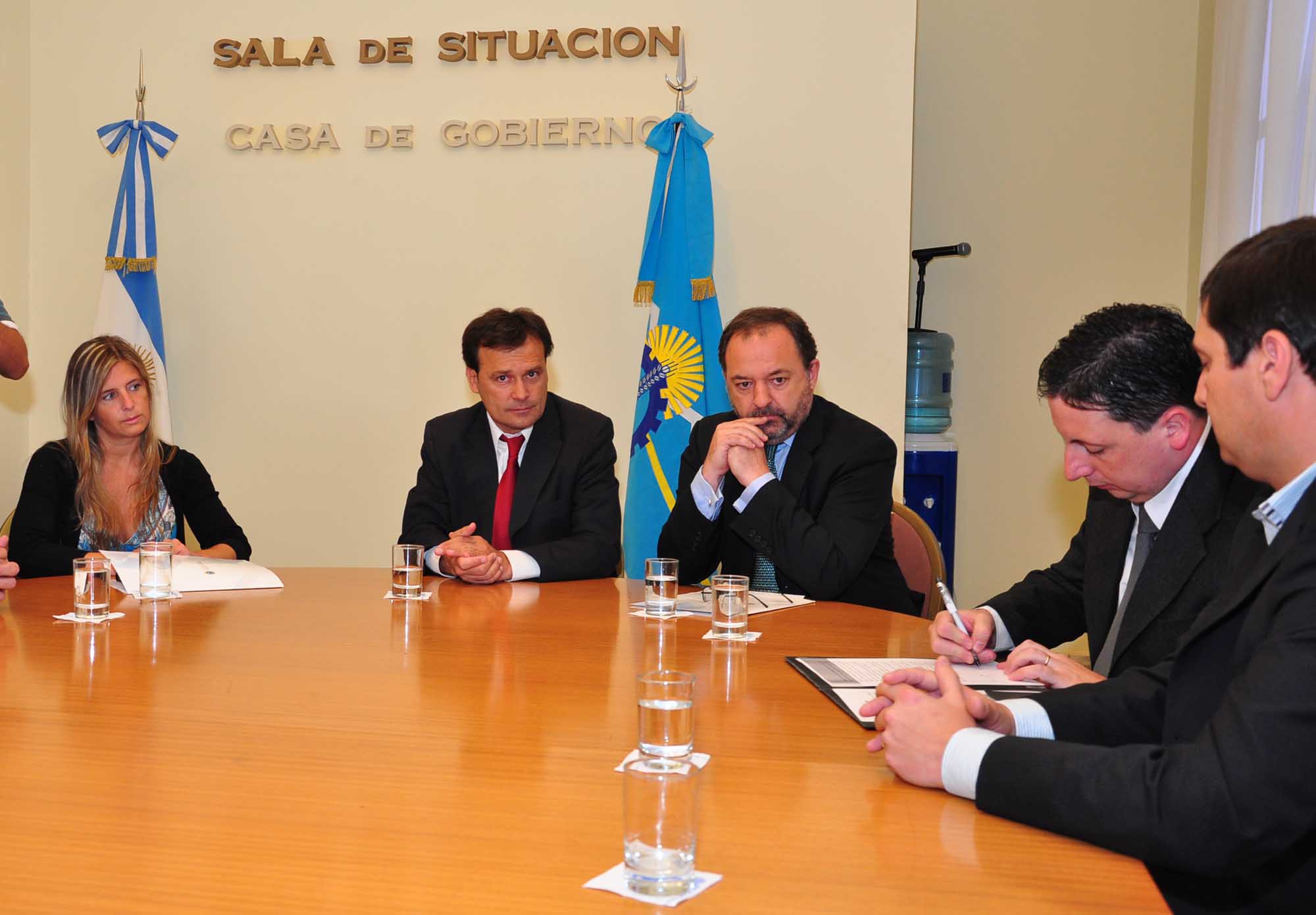 Mac Karthy destacó lo inclusivo del acuerdo por la canasta navideña